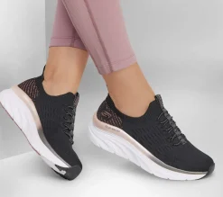 Relaxed Fit: D'Lux Walker - Let it Glow