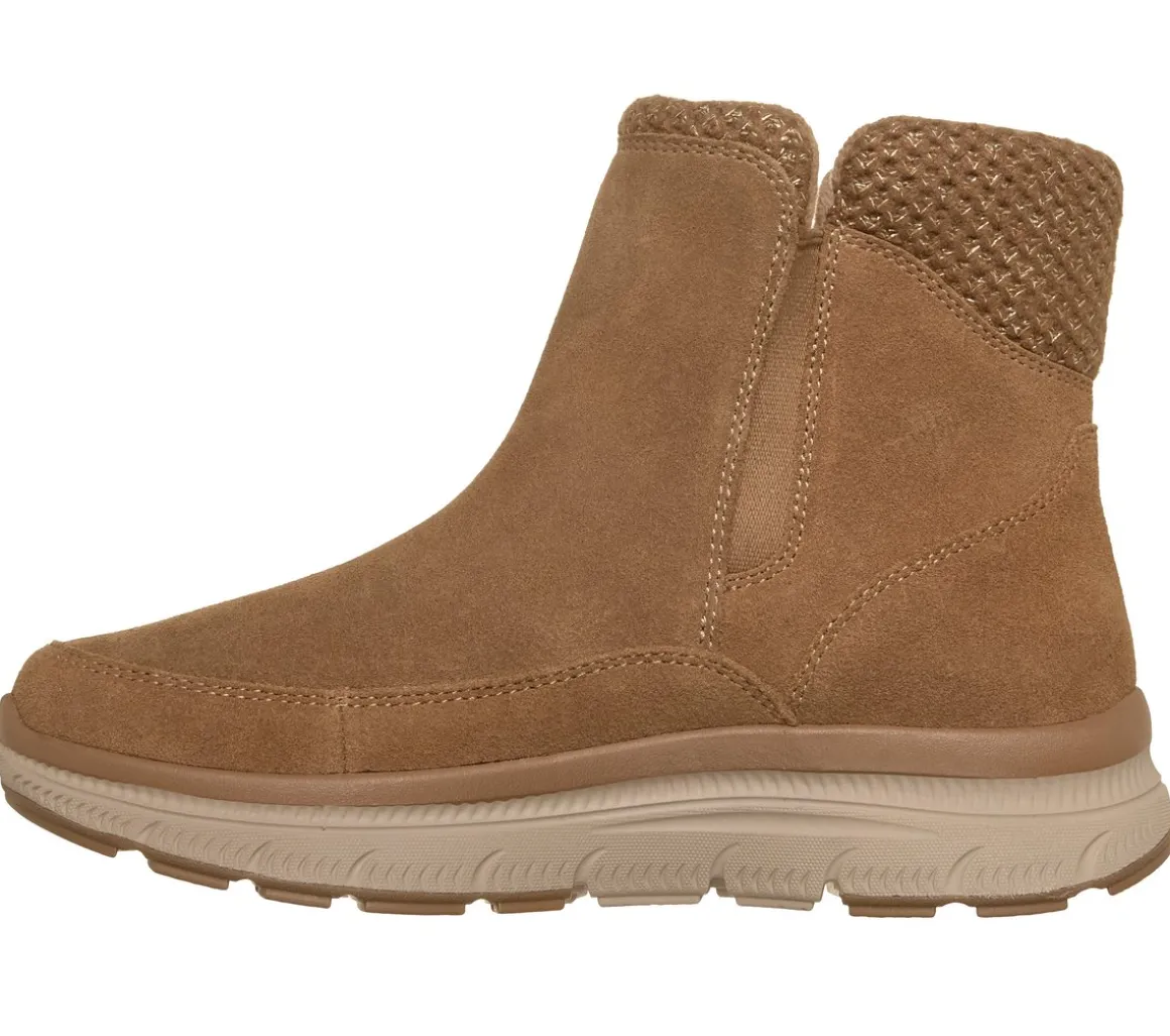 Relaxed Fit: Summits Plus Boot