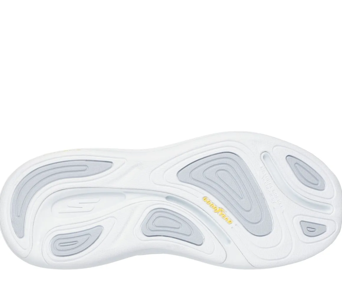 Skechers Slip-ins: Max Cushioning Suspension - Chrone